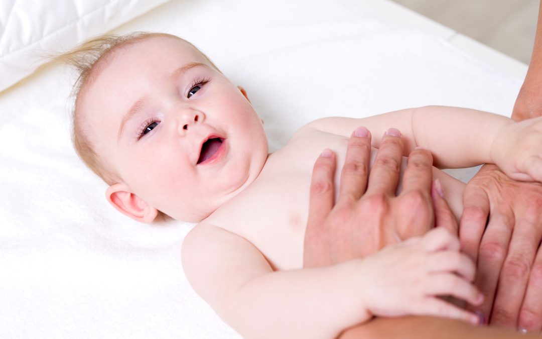 Baby Massage: Bonding and Soothing Techniques for Infants, Nurturing Health and Skincare with HEALTH AND SKINCARE / SOMATOLOGY / BEAUTY AND NAILS / HAIR AND BEAUTY / COSMETOLOGY / MASSAGE TECHNOLOGY